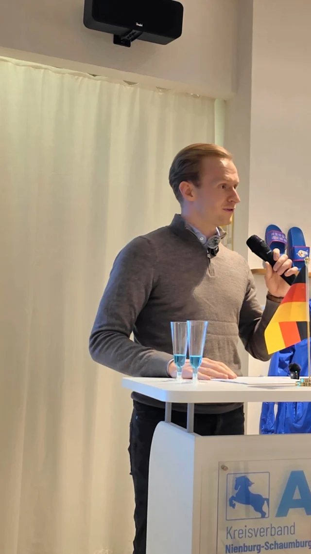 Kulturkampf, Sicherheit & Europa 🇩🇪

Klartext beim Kreisverband Nienburg-Schaumburg. Wir thematisieren die aktuellen Herausforderungen in der Sicherheitspolitik. Ein kritischer Blick auf die Entwicklung der Europäischen Union.
Warum wir jetzt einen echten Kurswechsel brauchen.
Gemeinsam für eine starke Zukunft Deutschlands.

#Politik #AfD #Nienburg #Schaumburg #Sicherheit #Europa #Kulturkampf